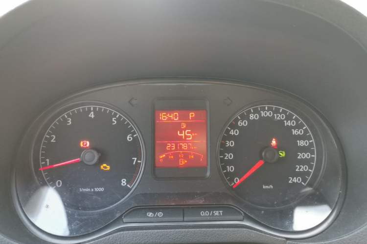 Used Volkswagen Polo 2014 1.6L Automatic Comfort Edition Instrument Cluster