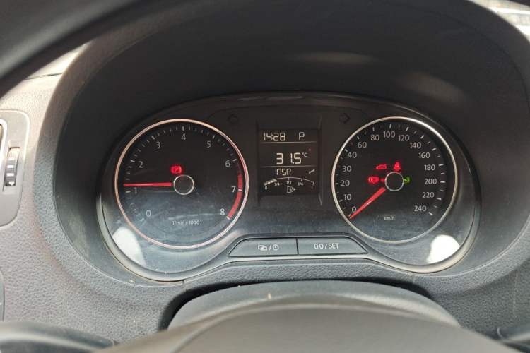 Used Volkswagen Polo 2014 1.6L Automatic Comfort Edition Instrument Cluster
