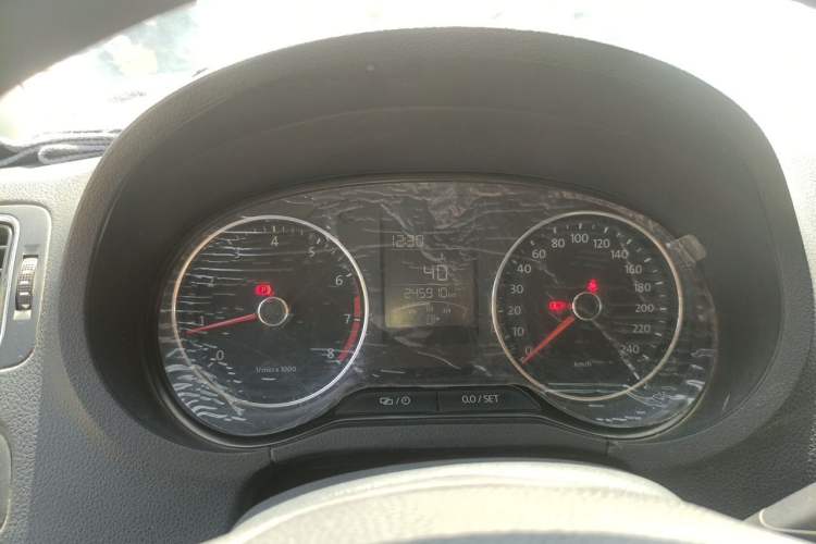 Used Volkswagen Polo 2014 1.6L Manual Comfort Edition Instrument Cluster