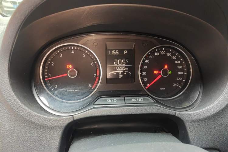 Used Volkswagen Polo 2014 1.6L Automatic Comfort Edition Instrument Cluster