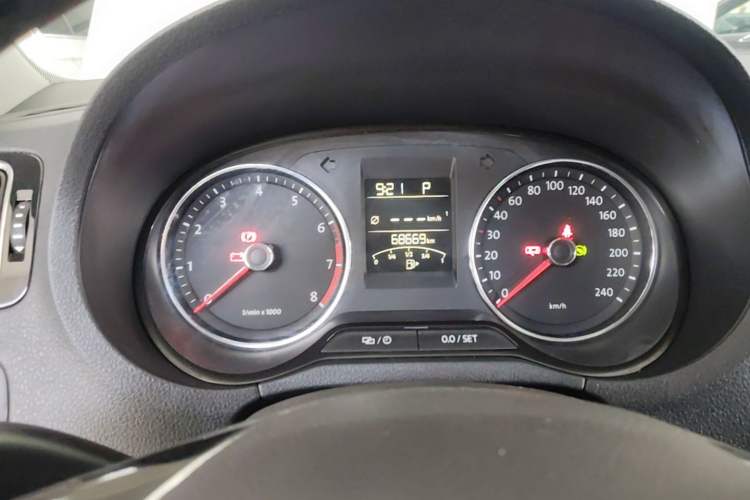 Used Volkswagen Polo 2014 1.6L Automatic Luxury Edition Instrument Cluster