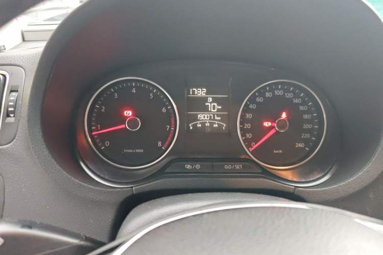 Used Volkswagen Polo 2014 1.4L Manual Comfort Edition Instrument Cluster