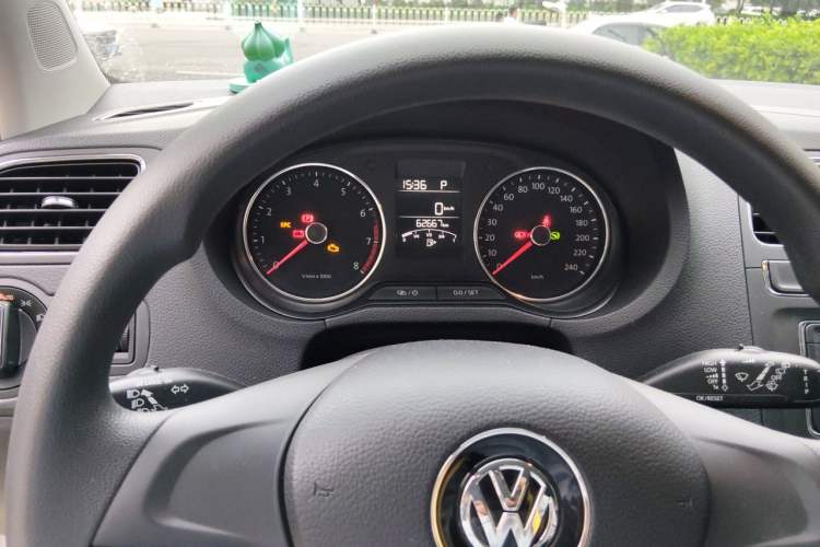 Used Volkswagen Polo 2014 1.6L Automatic Comfort Edition Instrument Cluster