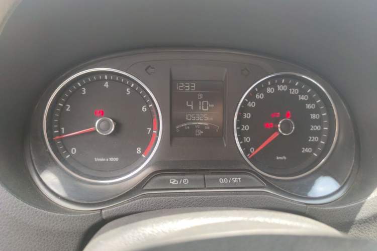 Used Volkswagen Polo 2014 1.6L Manual Comfort Edition Instrument Cluster