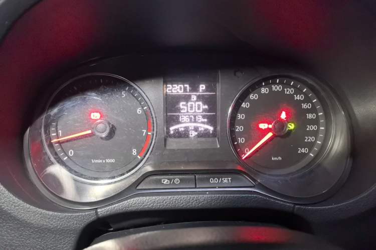 Used Volkswagen Polo 2014 1.6L Automatic Comfort Edition Instrument Cluster