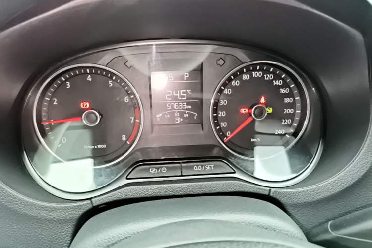 Used Volkswagen Polo 2014 1.6L Automatic Comfort Edition Instrument Cluster