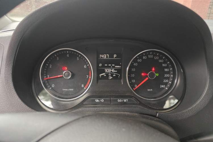 Used Volkswagen Polo 2014 1.6L Automatic Comfort Edition Instrument Cluster