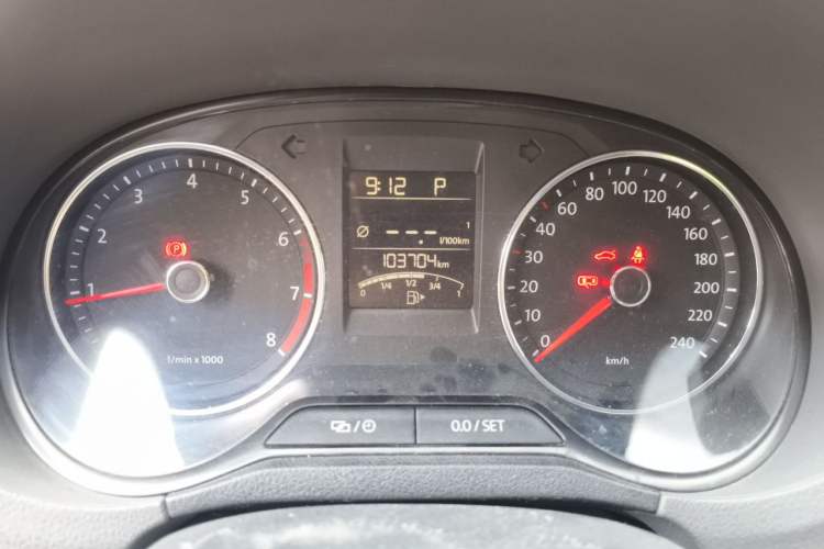 Used Volkswagen Polo 2014 1.6L Automatic Comfort Edition Instrument Cluster