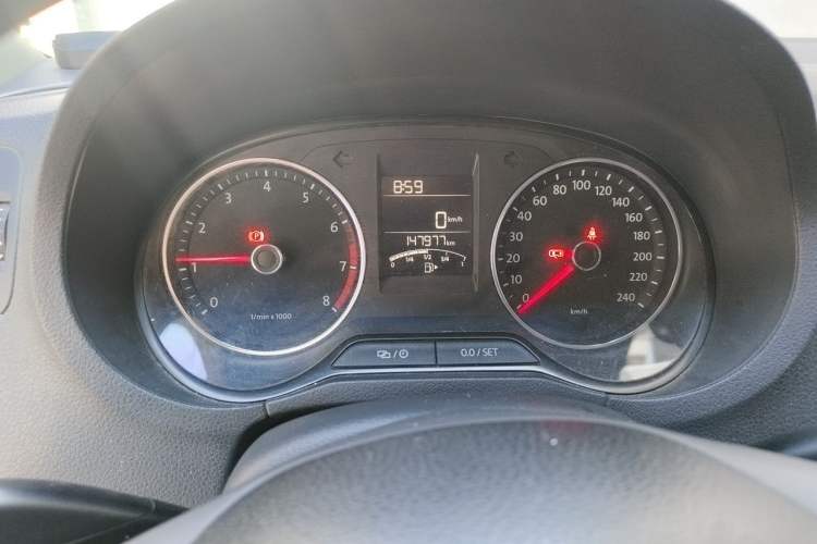 Used Volkswagen Polo 2014 1.4L Manual Comfort Edition Instrument Cluster