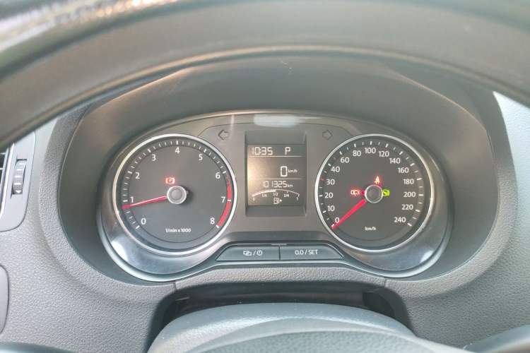 Used Volkswagen Polo 2014 1.6L Automatic Comfort Edition Instrument Cluster