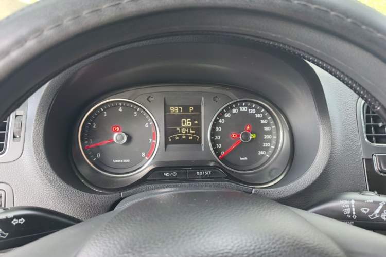 Used Volkswagen Polo 2014 1.4L Automatic Comfort Edition Instrument Cluster