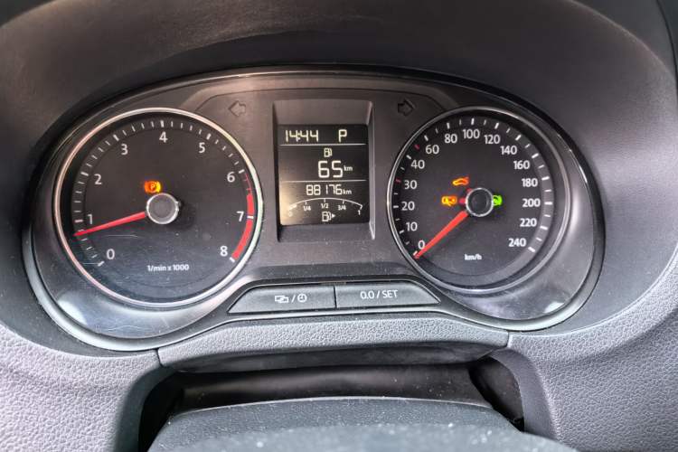 Used Volkswagen Polo 2014 1.6L Automatic Comfort Edition Instrument Cluster