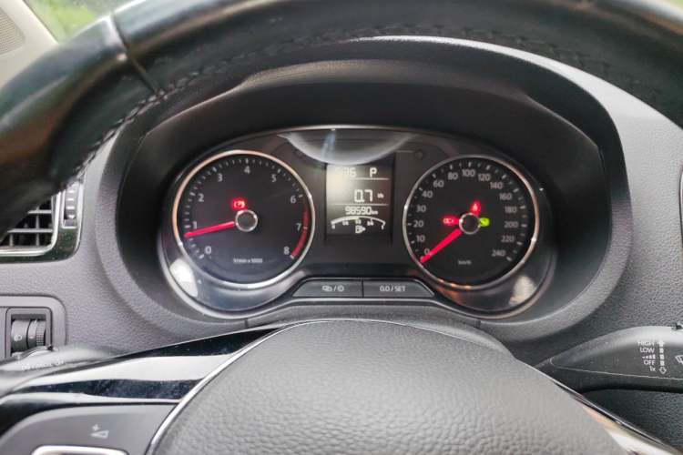 Used Volkswagen Polo 2014 1.6L Automatic Luxury Edition Instrument Cluster