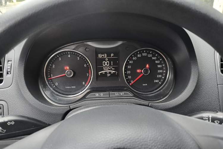 Used Volkswagen Polo 2014 1.6L Automatic Comfort Edition Instrument Cluster