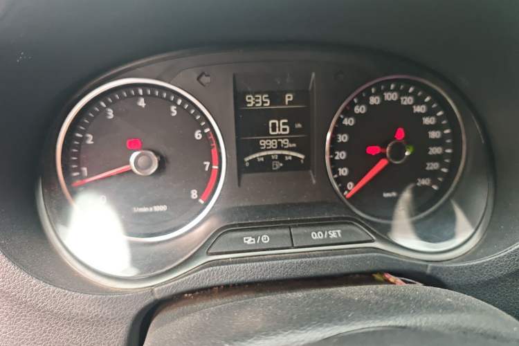 Used Volkswagen Polo 2014 1.6L Automatic Comfort Edition Instrument Cluster