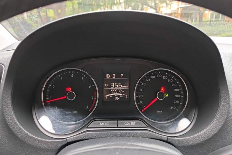 Used Volkswagen Polo 2014 1.6L Automatic Luxury Edition Instrument Cluster