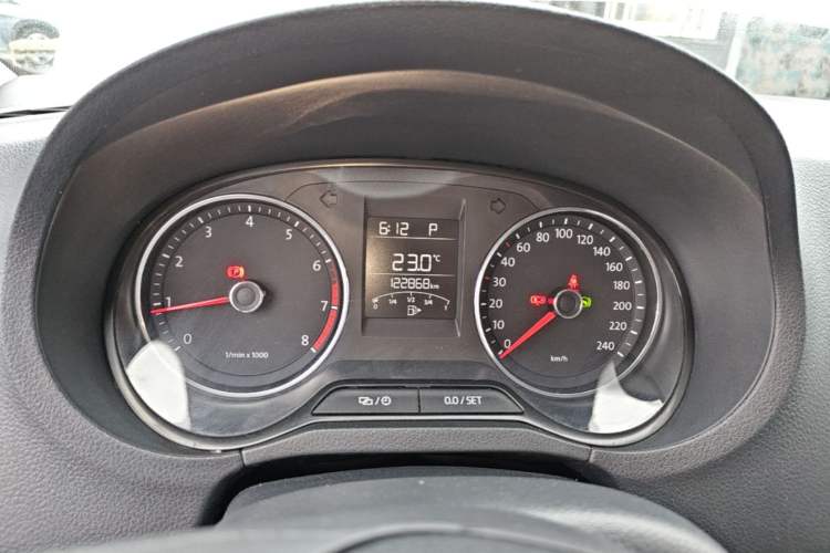 Used Volkswagen Polo 2014 1.4L Automatic Comfort Edition Instrument Cluster
