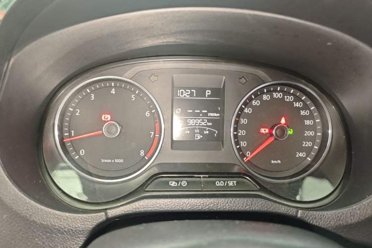 Used Volkswagen Polo 2014 1.6L Automatic Comfort Edition Instrument Cluster