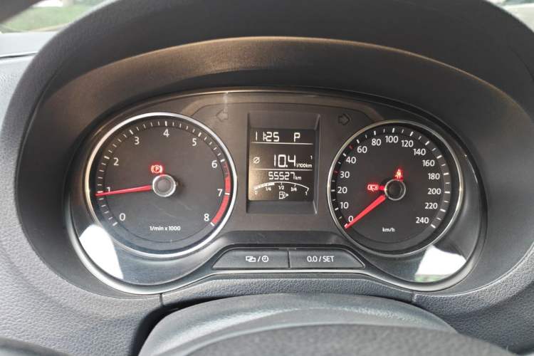 Used Volkswagen Polo 2014 1.6L Automatic Comfort Edition Instrument Cluster