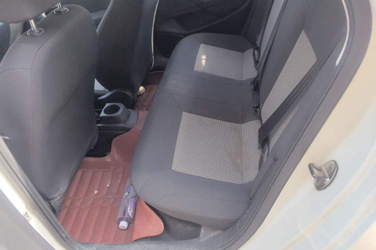 Used Volkswagen Polo 2014 1.4L Manual Fashion Edition Interior 2