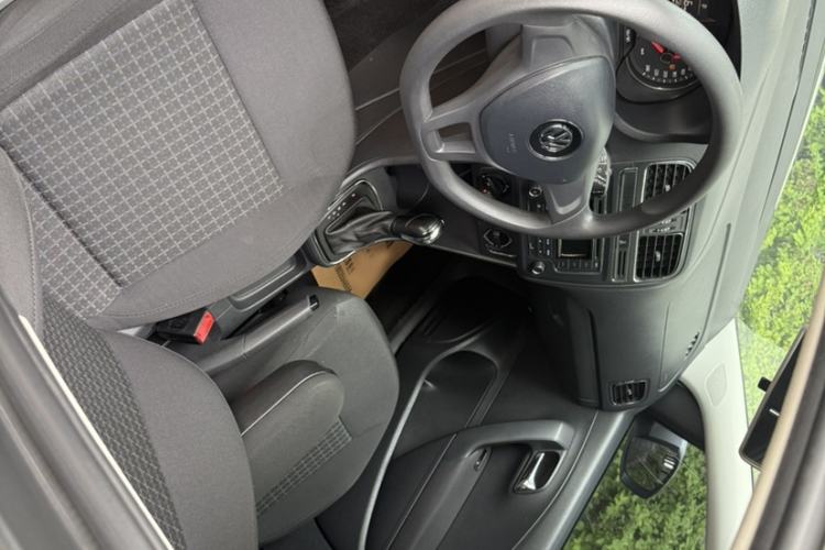 Used Volkswagen Polo 2014 1.6L Automatic Comfort Edition Interior 3