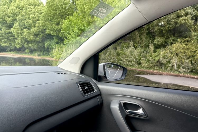 Used Volkswagen Polo 2014 1.4L Automatic Comfort Edition Interior 4