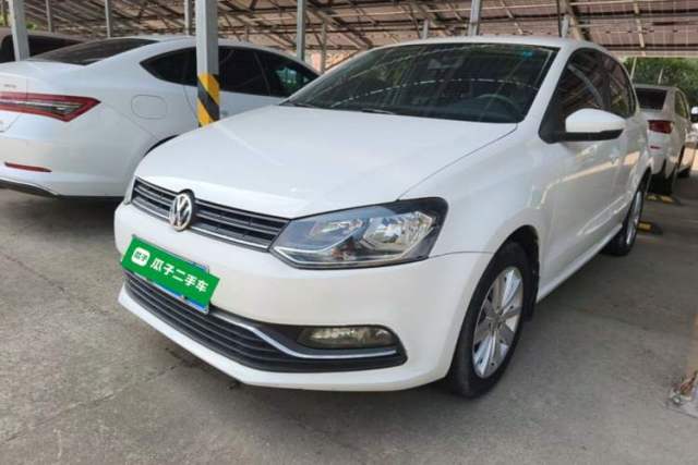 Volkswagen Polo 2014 1.4L Automatic Comfort Edition مستعملة