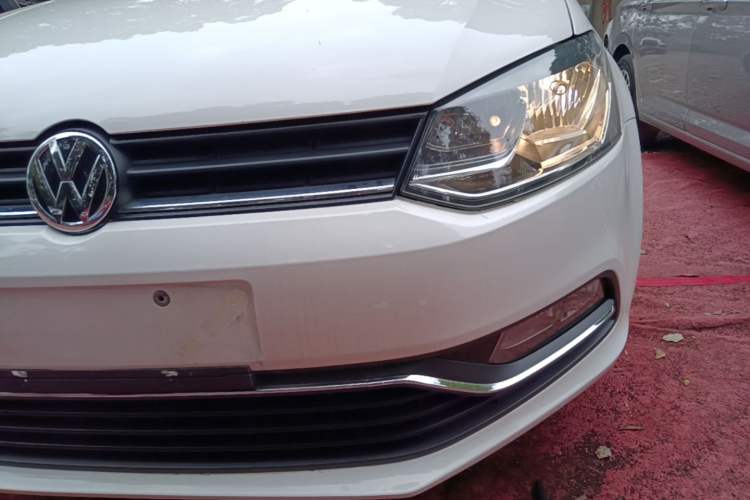 Used Volkswagen Polo 2014 1.6L Automatic Comfort Edition Left Front Headlight