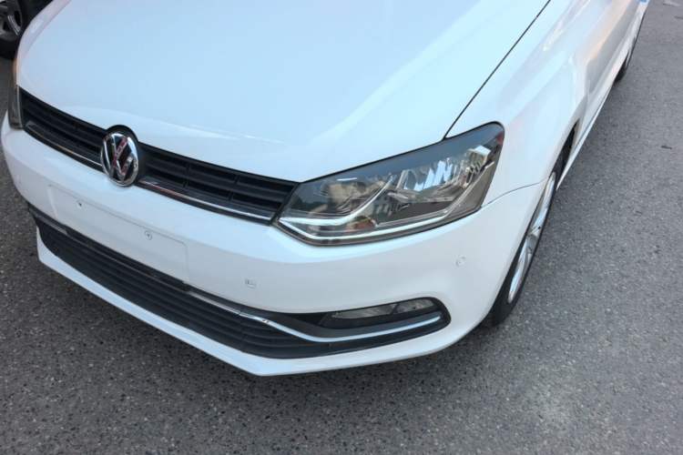 Used Volkswagen Polo 2014 1.6L Automatic Comfort Edition Left Front Headlight