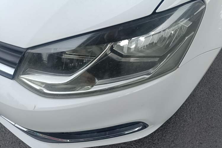 Used Volkswagen Polo 2014 1.4L Automatic Comfort Edition Left Front Headlight