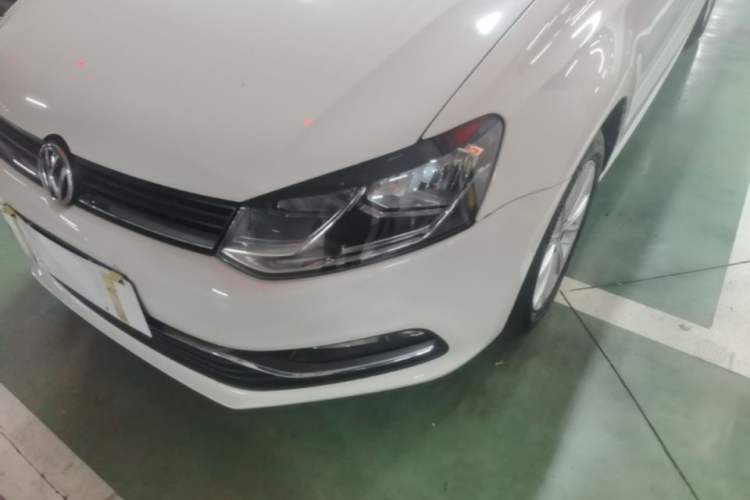 Used Volkswagen Polo 2014 1.6L Automatic Comfort Edition Left Front Headlight