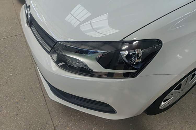 Used Volkswagen Polo 2014 1.4L Manual Fashion Edition Left Front Headlight
