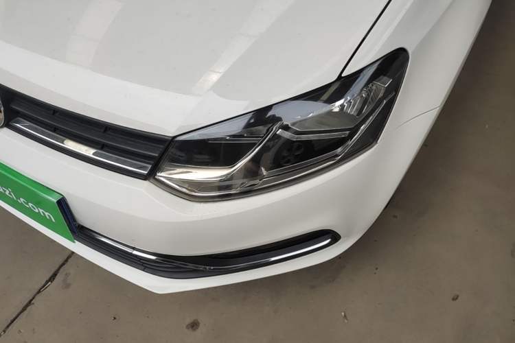 Used Volkswagen Polo 2014 1.4L Automatic Comfort Edition Left Front Headlight