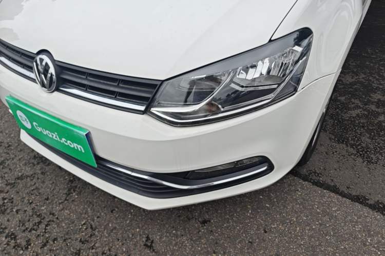 Used Volkswagen Polo 2014 1.6L Automatic Comfort Edition Left Front Headlight