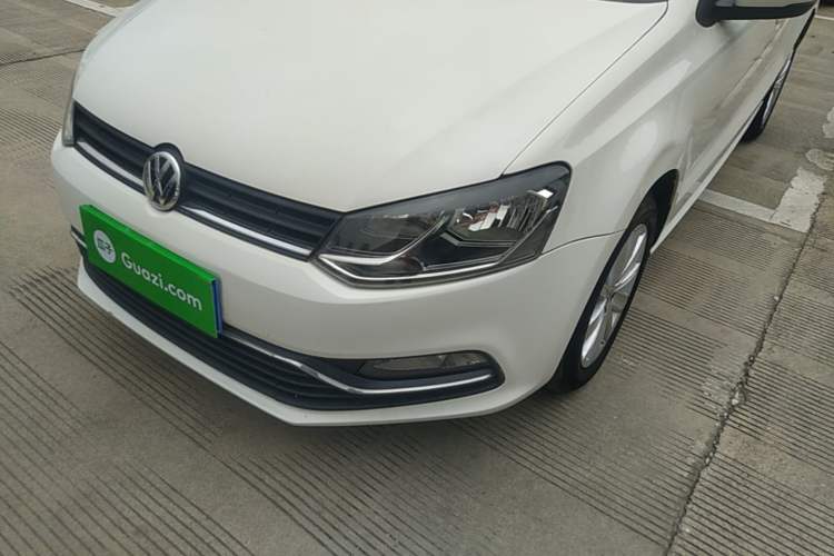 Used Volkswagen Polo 2014 1.4L Automatic Comfort Edition Left Front Headlight