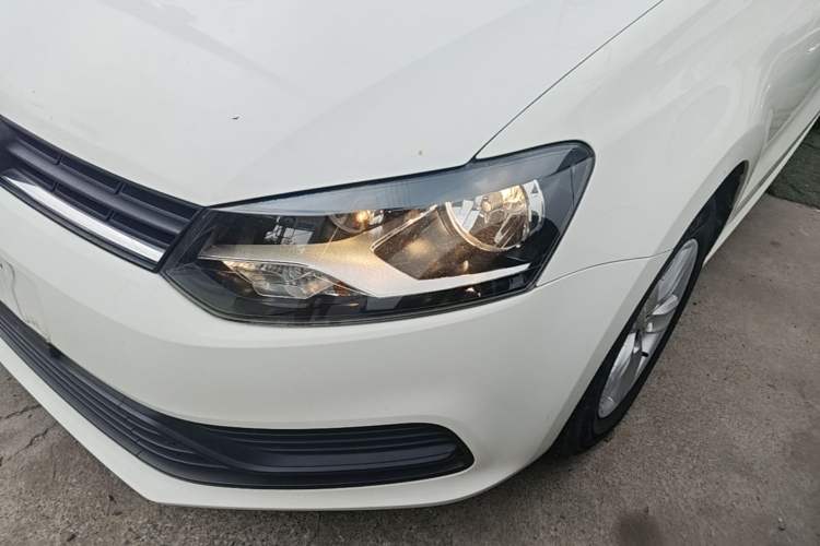 Used Volkswagen Polo 2014 1.4L Manual Fashion Edition Left Front Headlight