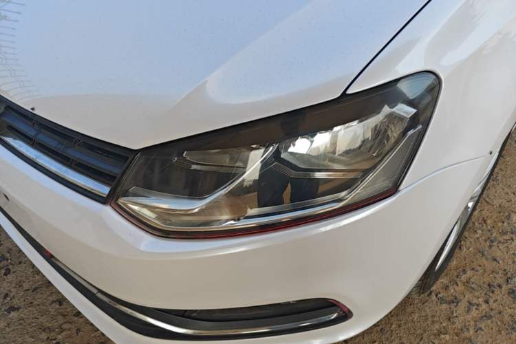Used Volkswagen Polo 2014 1.6L Automatic Comfort Edition Left Front Headlight