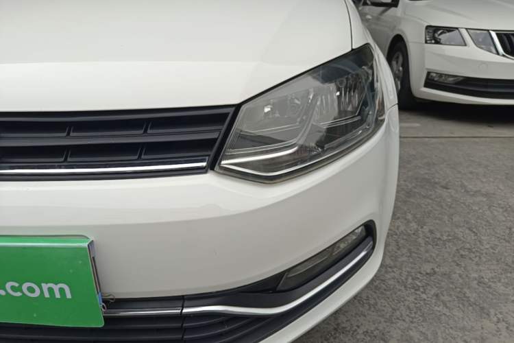 Used Volkswagen Polo 2014 1.4L Automatic Comfort Edition Left Front Headlight