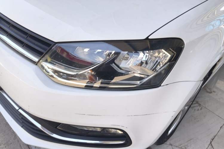 Used Volkswagen Polo 2014 1.6L Automatic Comfort Edition Left Front Headlight