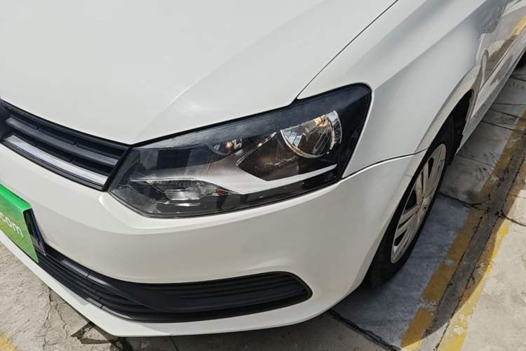 Used Volkswagen Polo 2014 1.4L Manual Fashion Edition Left Front Headlight
