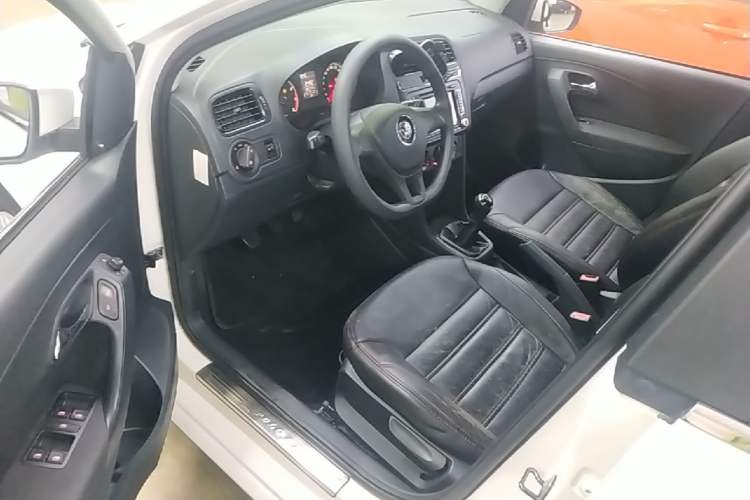 Used Volkswagen Polo 2014 1.4L Manual Fashion Edition Left Front Seat