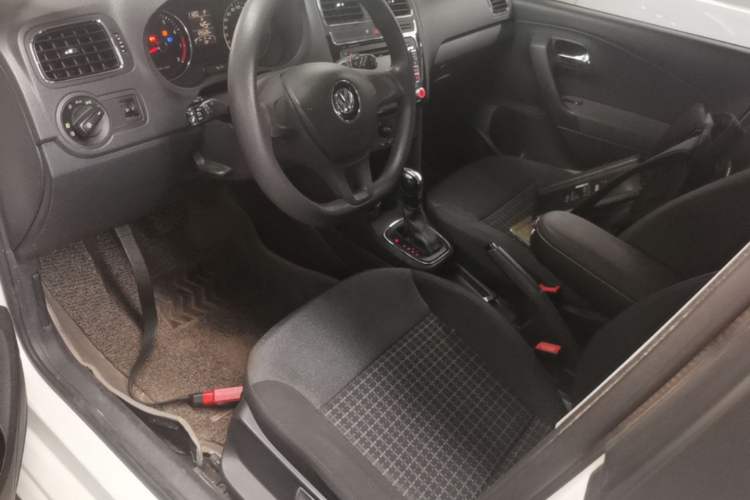 Used Volkswagen Polo 2014 1.6L Automatic Comfort Edition Left Front Seat