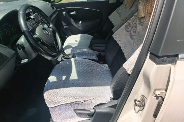 Used Volkswagen Polo 2014 1.6L Automatic Luxury Edition Left Front Seat
