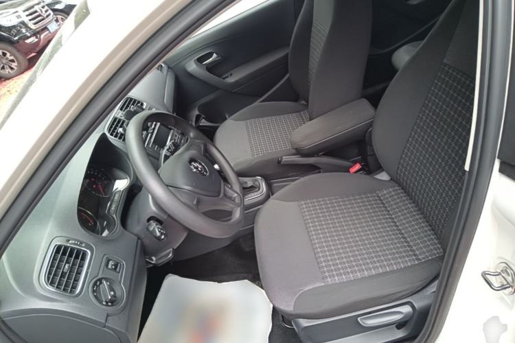 Used Volkswagen Polo 2014 1.6L Automatic Comfort Edition Left Front Seat