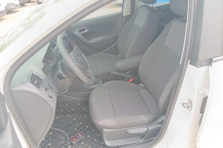 Used Volkswagen Polo 2014 1.4L Automatic Comfort Edition Left Front Seat
