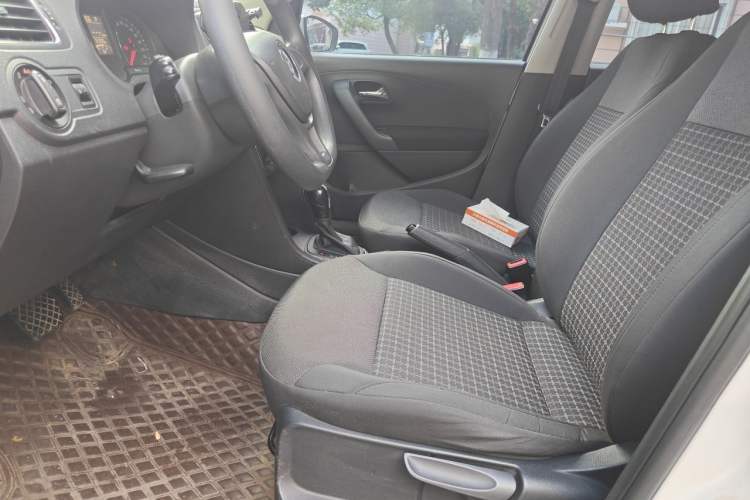Used Volkswagen Polo 2014 1.4L Automatic Comfort Edition Left Front Seat