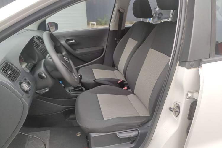 Used Volkswagen Polo 2014 1.4L Manual Fashion Edition Left Front Seat