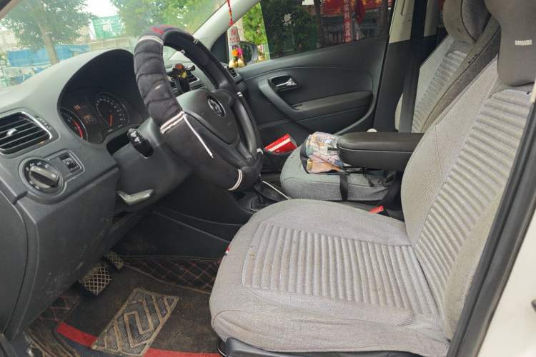 Used Volkswagen Polo 2014 1.4L Automatic Comfort Edition Left Front Seat