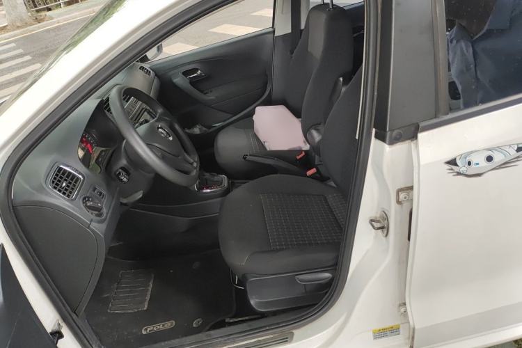 Used Volkswagen Polo 2014 1.6L Automatic Comfort Edition Left Front Seat