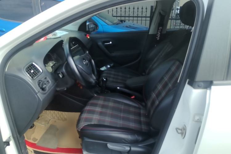 Used Volkswagen Polo 2014 1.4L Manual Comfort Edition Left Front Seat